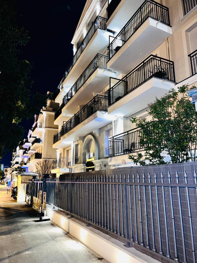 Les Residences De Djibril Le Blanc-Mesnil Buitenkant foto