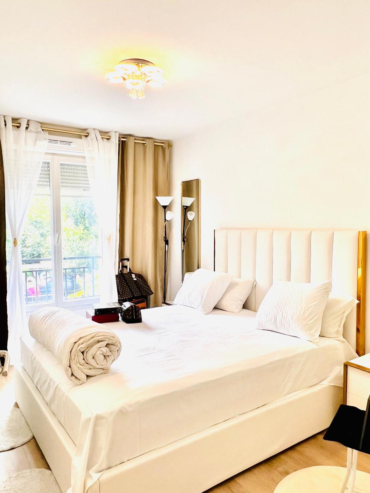 Les Residences De Djibril Le Blanc-Mesnil Buitenkant foto