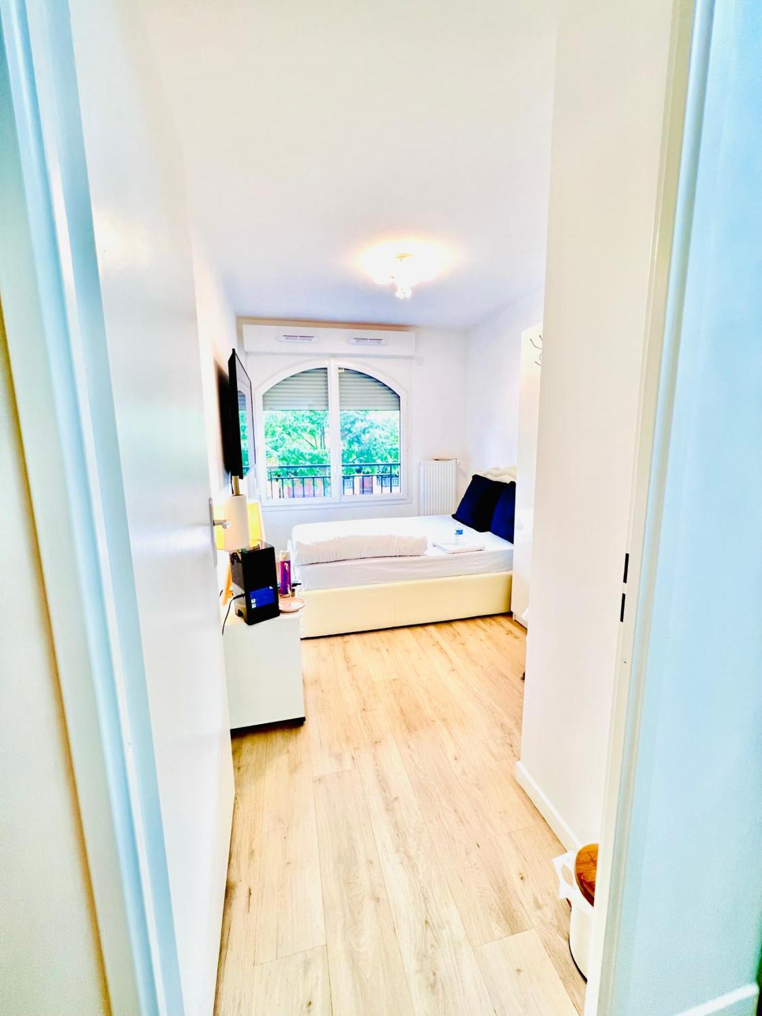 Les Residences De Djibril Le Blanc-Mesnil Buitenkant foto