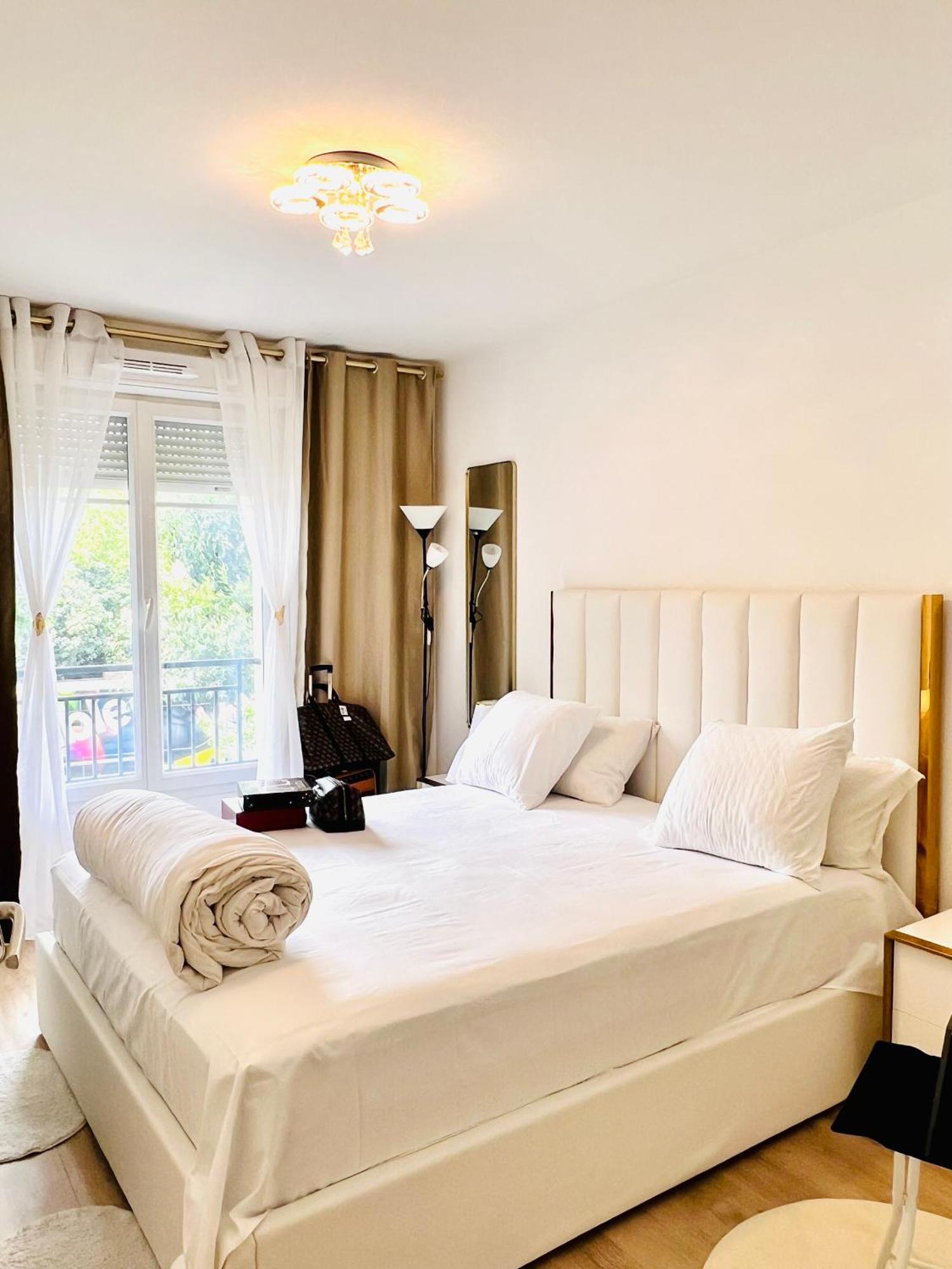 Les Residences De Djibril Le Blanc-Mesnil Buitenkant foto