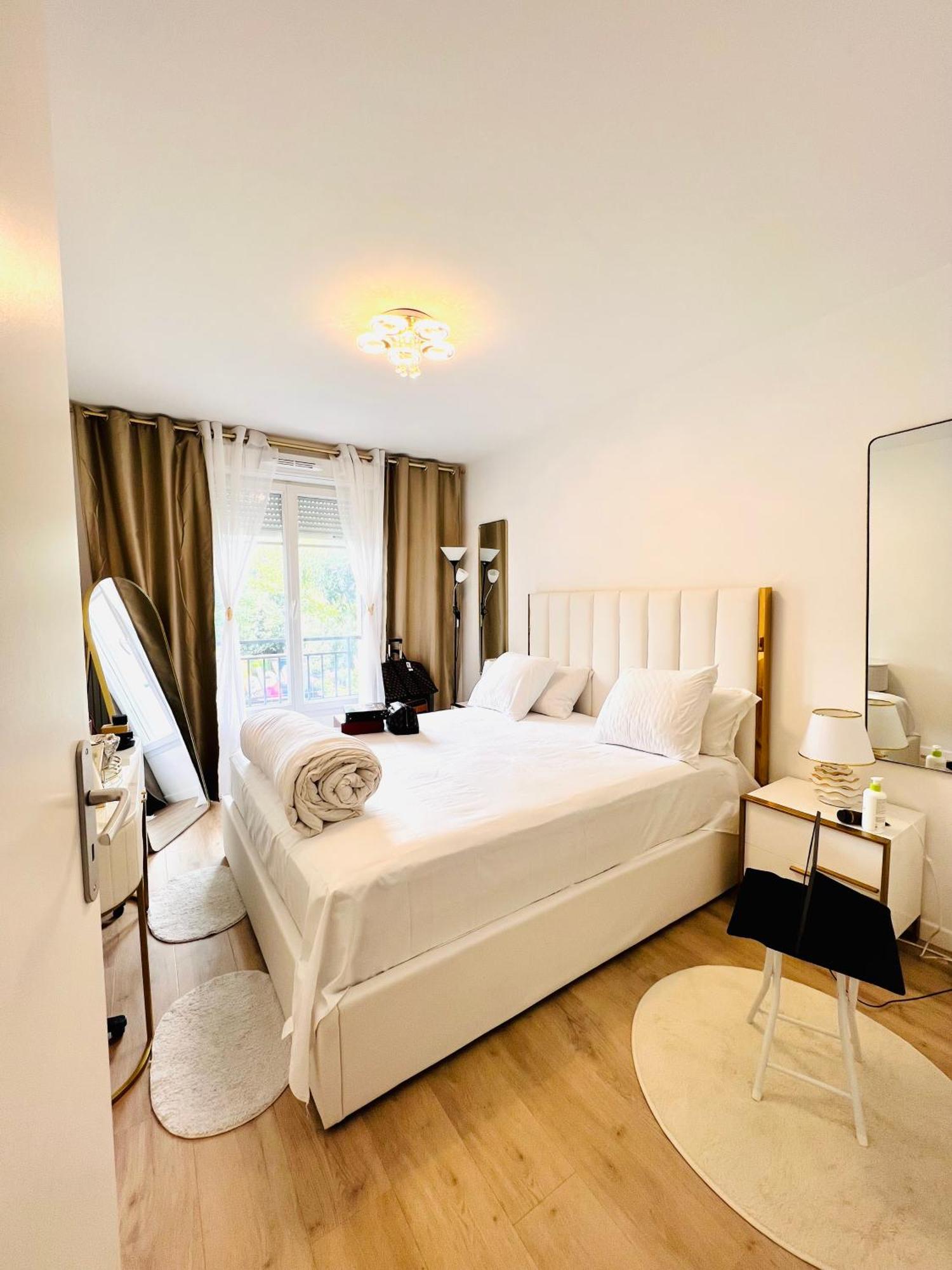 Les Residences De Djibril Le Blanc-Mesnil Buitenkant foto