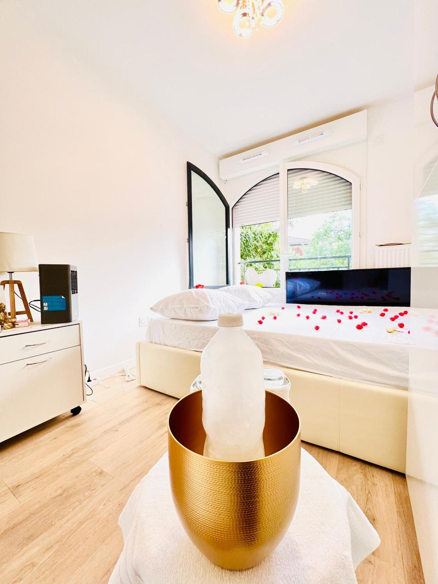 Les Residences De Djibril Le Blanc-Mesnil Buitenkant foto